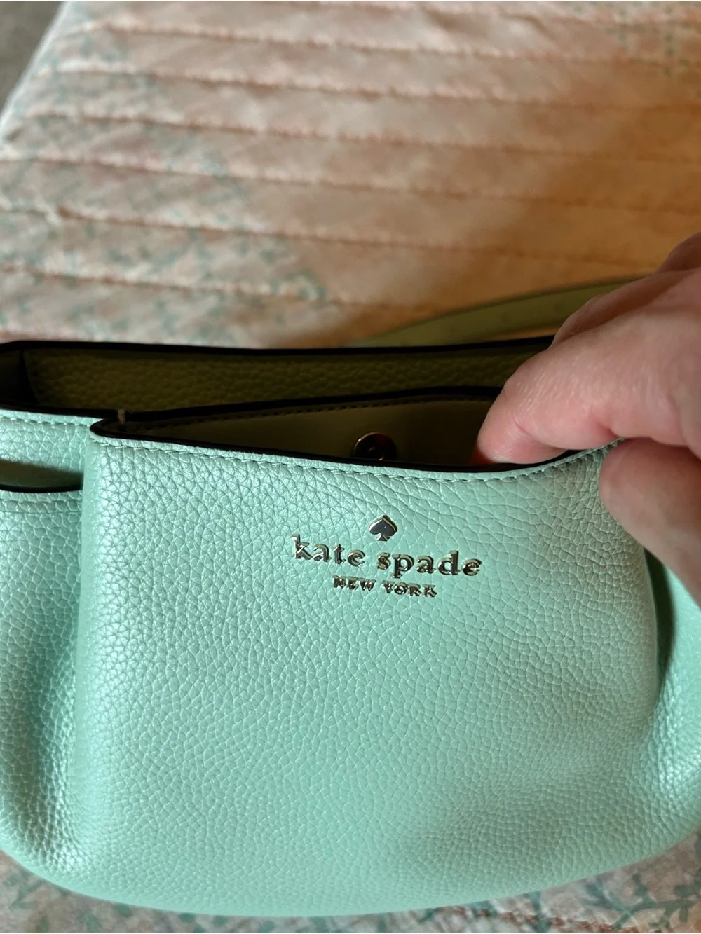 Kate Spade Dumpling Pebbled Leather Light Mint Green Crossbody Bag Purse EUC - Picture 7 of 14